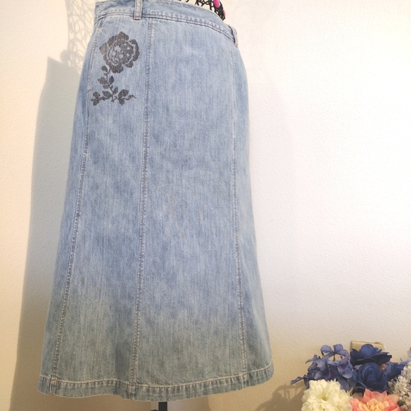 J. Crew Dresses & Skirts - J.Crew Denim Jean Maxi Skirt Size 2 Boho Graphic